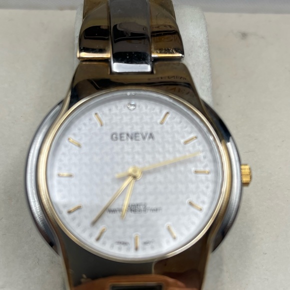 Geneva quartz watch set of His and Her’s watches - Picture 9 of 11
